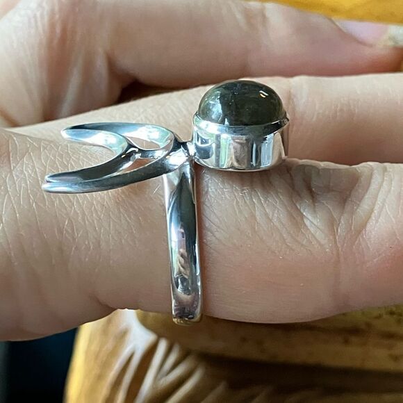 Natural Labradorite Sterling Silver Moon Motif Ring Size 8 - Picture 3 of 9